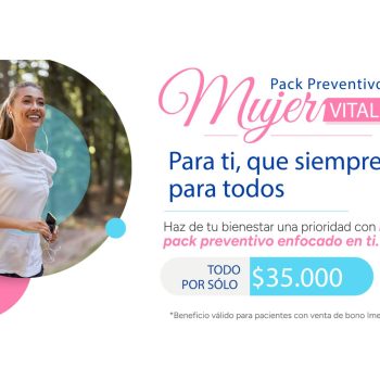 Especialista de Andes Salud Los Ángeles orientando a una paciente sobre los resultados de su Pack Preventivo Mujer Vital.